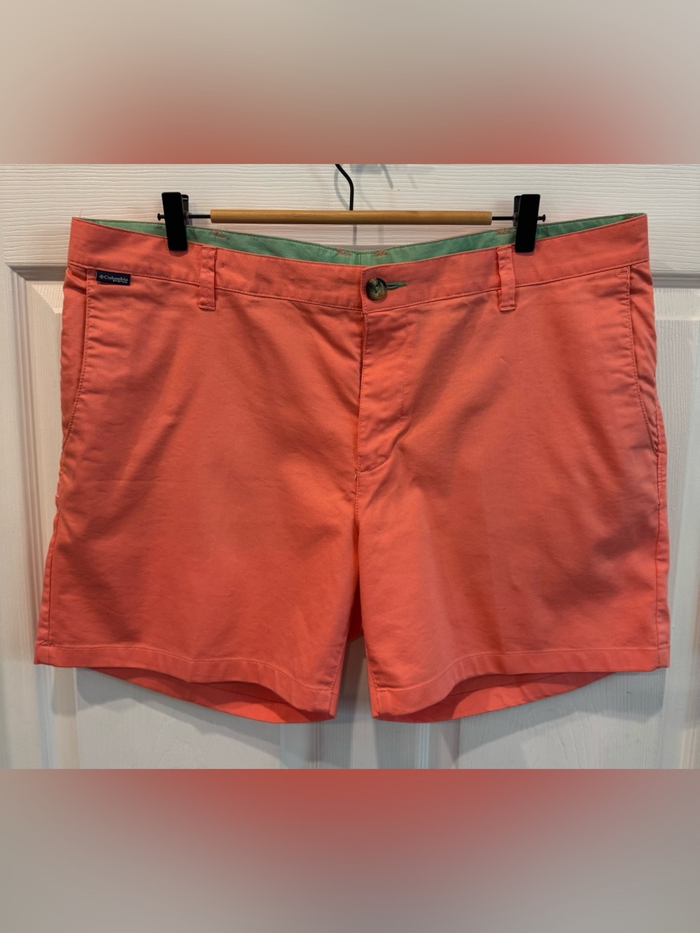 Columbia PFG Men’s Shorts Size 40 Coral Pink Fishing Outdoor Casual Flat Front